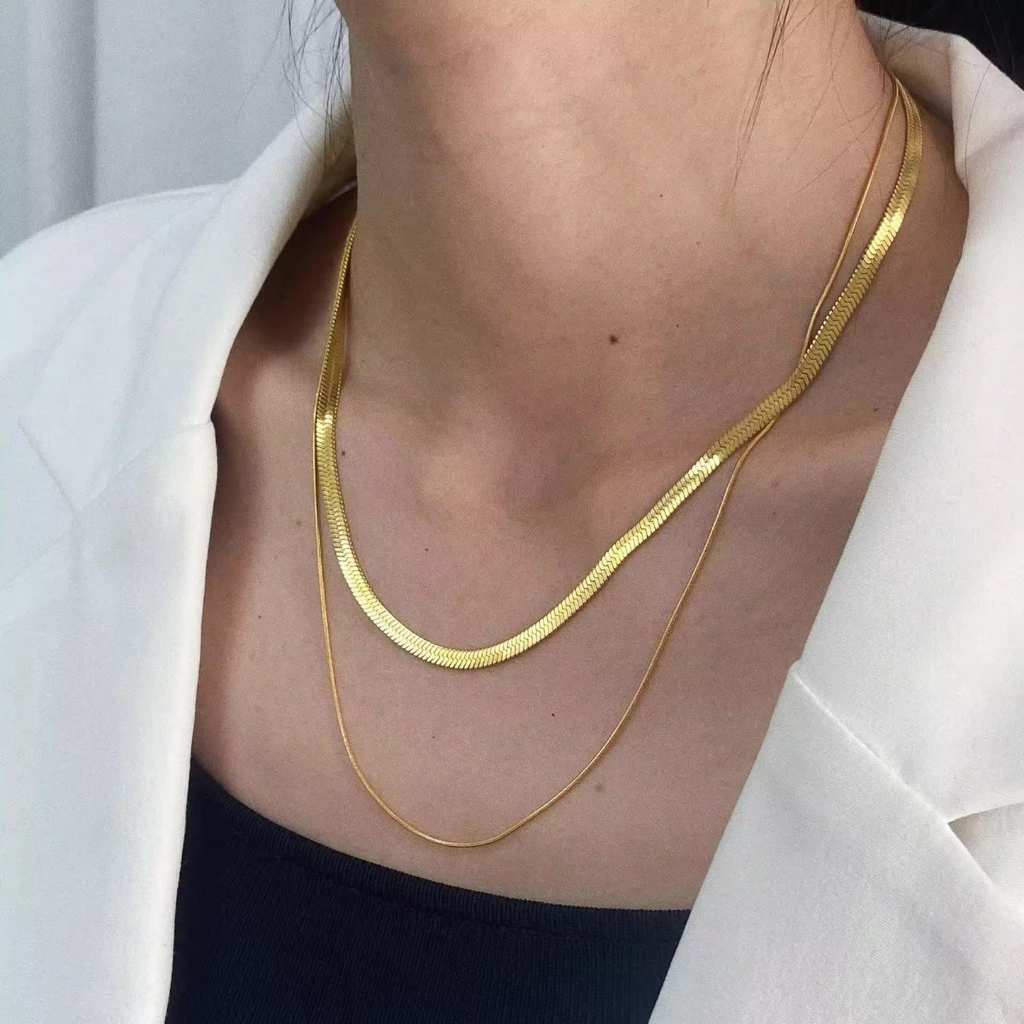 Waterproof and anti-tarnish gold necklace, perfect for daily wear